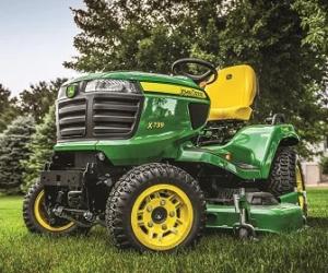 John Deere Lawn and Garden Tractors